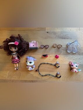 LPS Prettiest in Pearls Blythe Doll #B14 Poodle #1862 Mouse #1863 & Accessories